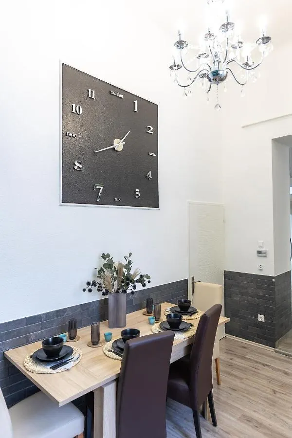 Urban Oasis Apartment Budapest 0*,